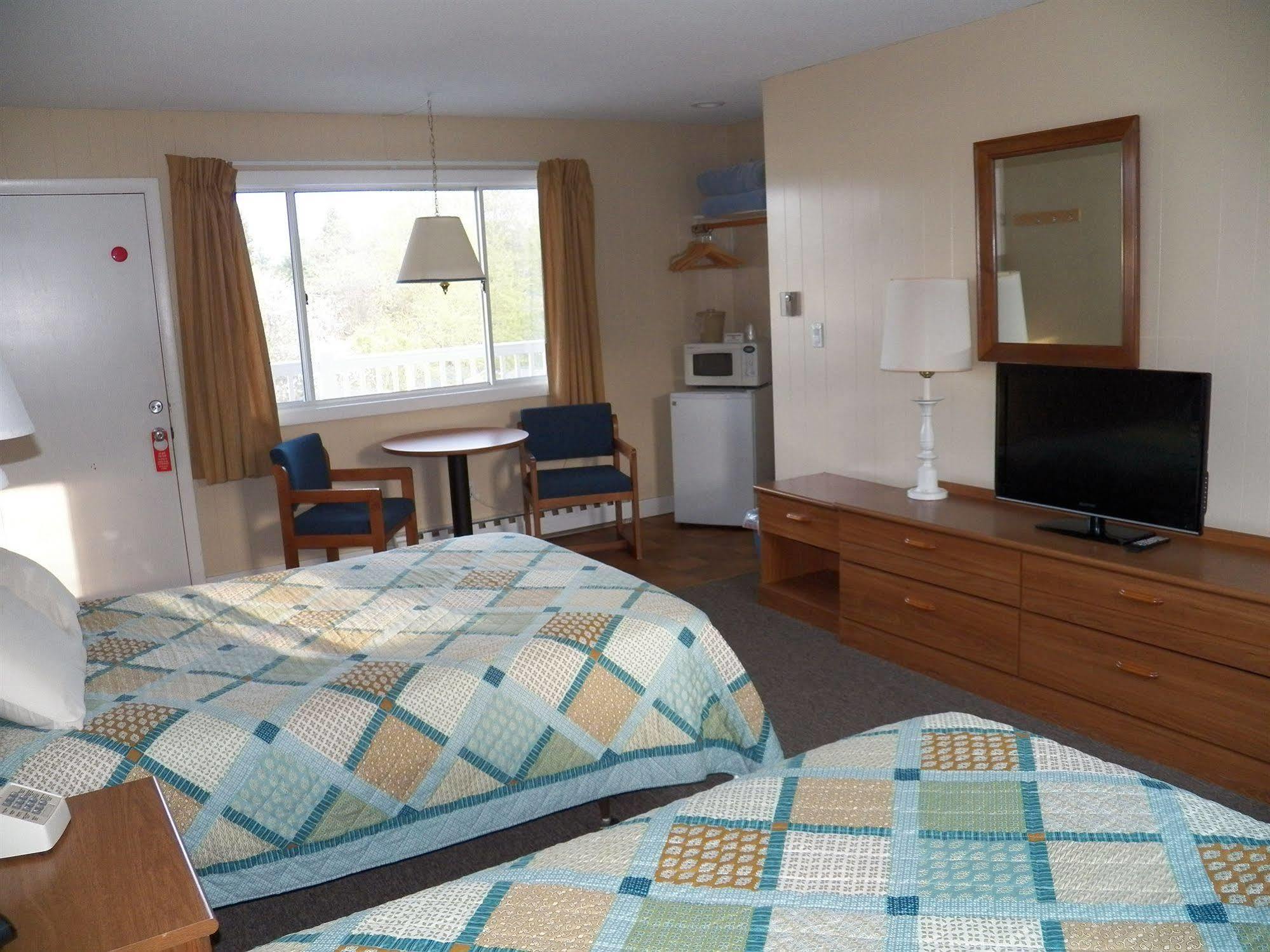 Coast Village Inn And Cottages ウェルズ エクステリア 写真